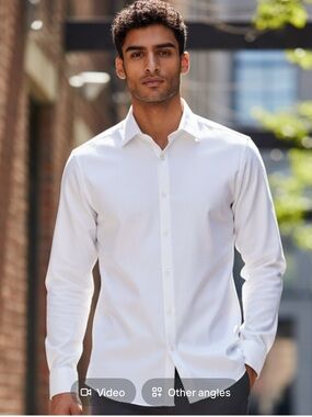 Van Heusen White Men's Dress Shirt - Long Sleeve